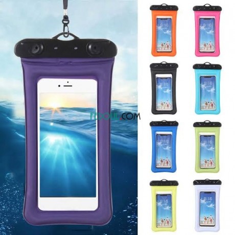 Vente accessoires Smartphone en Tunisie au meilleur prix - Pochette Water  Proof Protéger votre appareil contre l'eau, la saleté et de sable. Trois  couches de plié protection sur pochette étanche joint peut